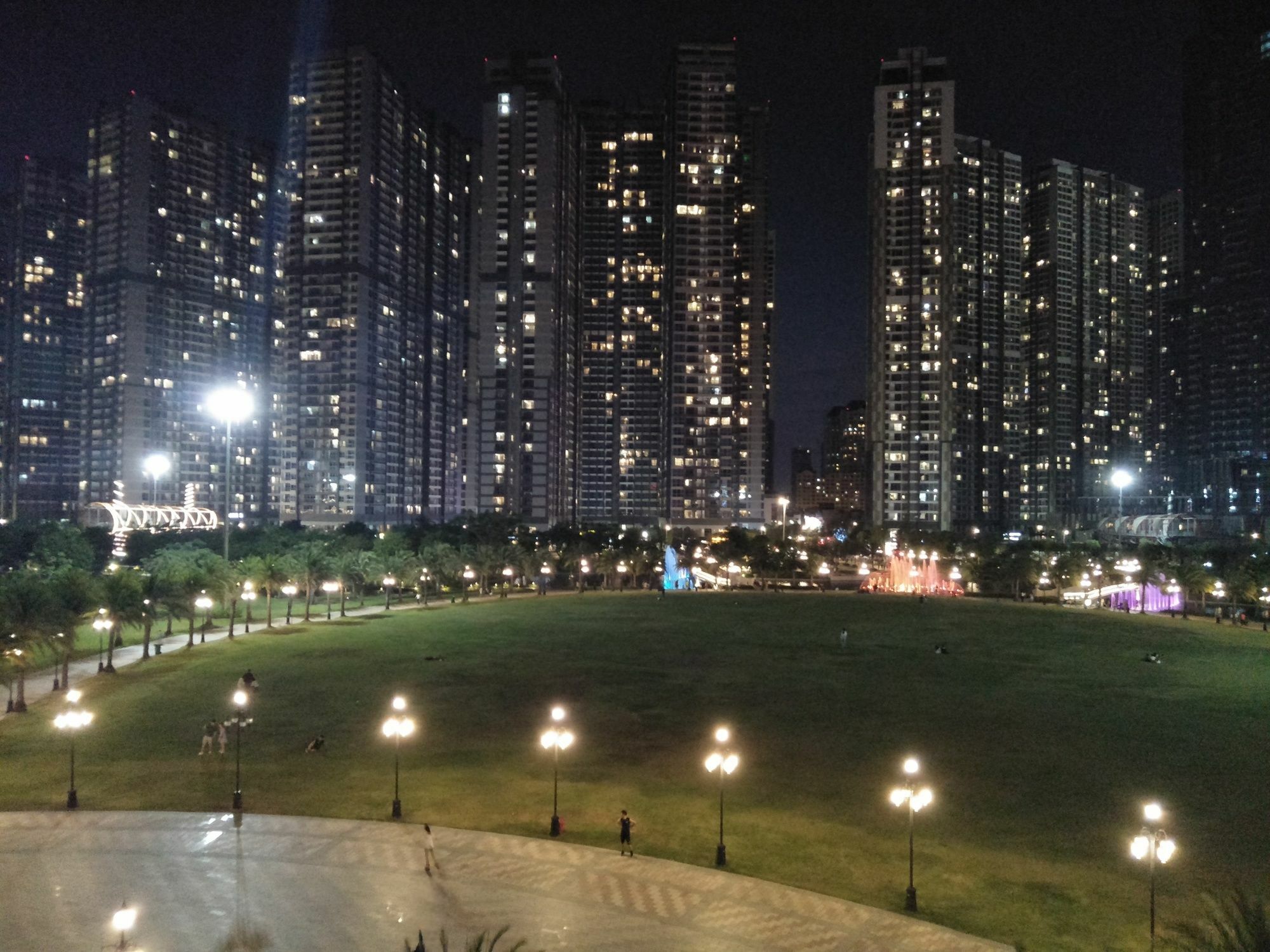 The Vie Vinhomes โฮจิมินห์ซิตี้ ภายนอก รูปภาพ